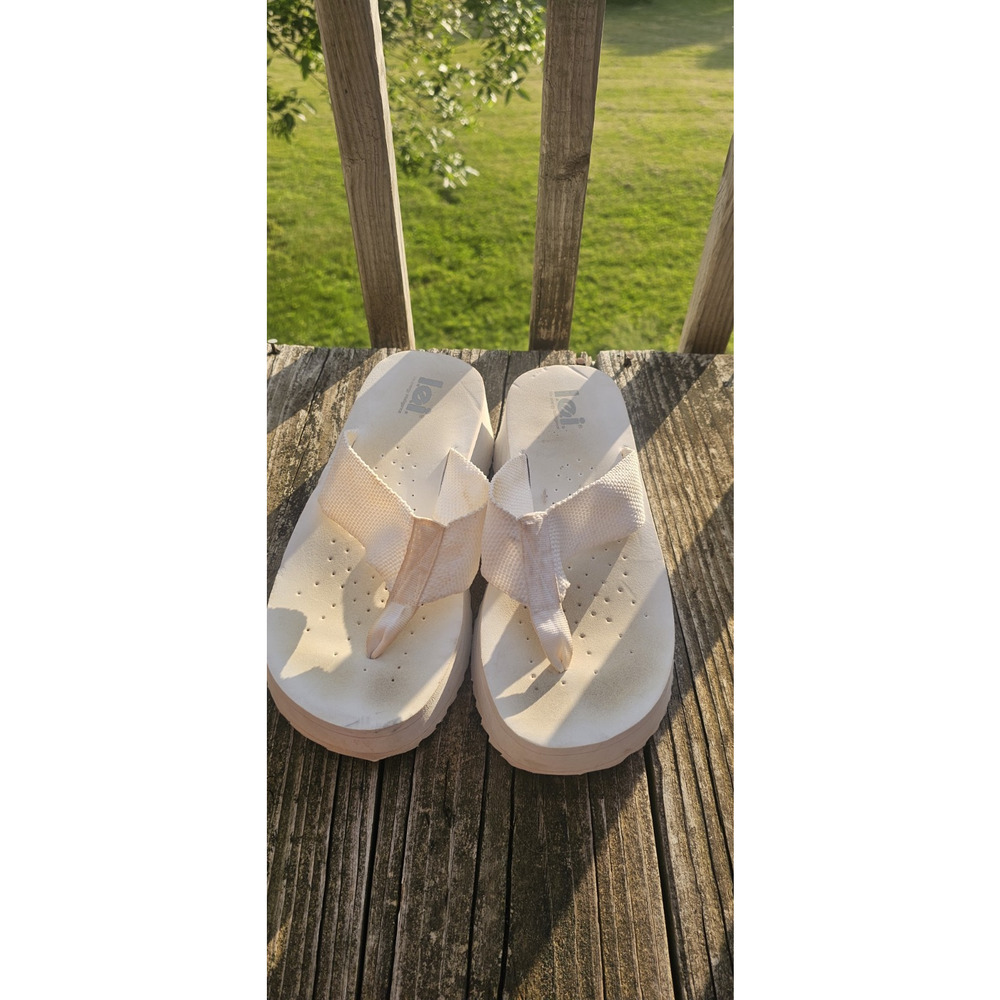 Lei Women's White Platform Thong Sandals Slip-On Bow Straps US 9 Spring Y2K